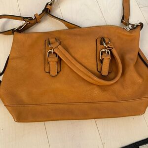 Leather brown crossbody bag